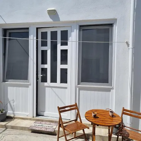 Aparthotel Sunny - Triovasalos Pollonia